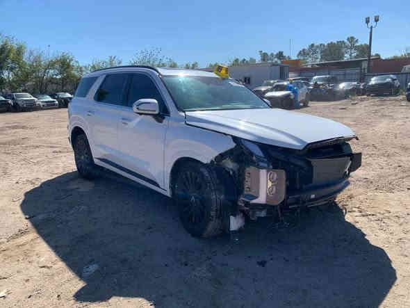 السلام عليكم
هونداي بليسايد 2024 نايت ادشن كلكرافي
السياره حاليا بالشحن  
موعود الوصول 75 يوم
***********
