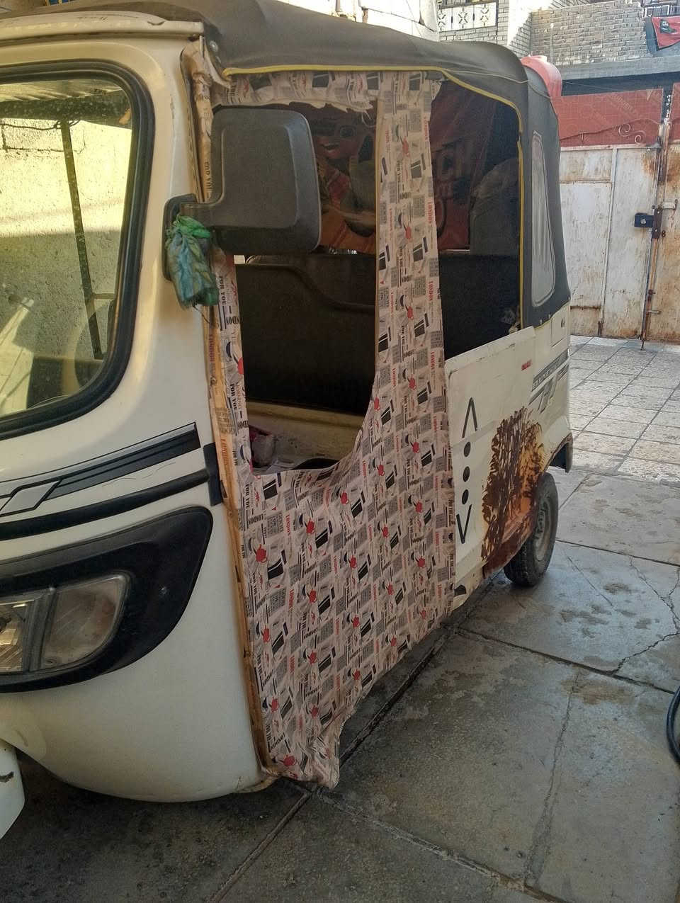السلام عليكم تكتك تي في اس 22 نازله ب 23 كبل لشارع ماعدا هذي الضربه مصلحه يرادلها بس صبغ السنويه باسمي تحويل مباشر بغداد الدوره ابو دشير رقم الهاتف ب 7 وربع بيها مجال لشراي ‏‪***********‬‏
