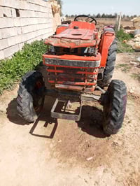 ماكينه مقفوله كفاله عامه وراها رفاس وراها فيدان 07889535272