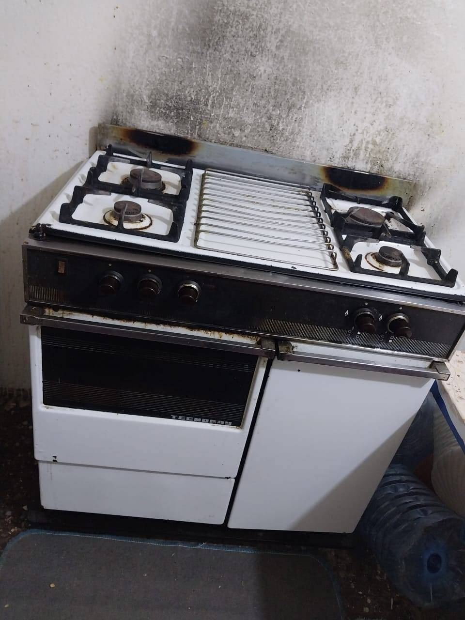 السلام عليكم طباخ للبيع العنوان ابو غريب قرب مستشفى ابي غريب التفاصيل اتصل واتساب ***********
