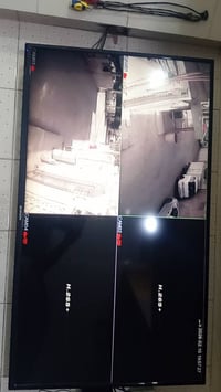 شاشات • ٥٥ بوصة • ٥٢ بوصة