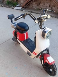 دراجه شحن للبيع الي يريدهه هذارقمي07827552843