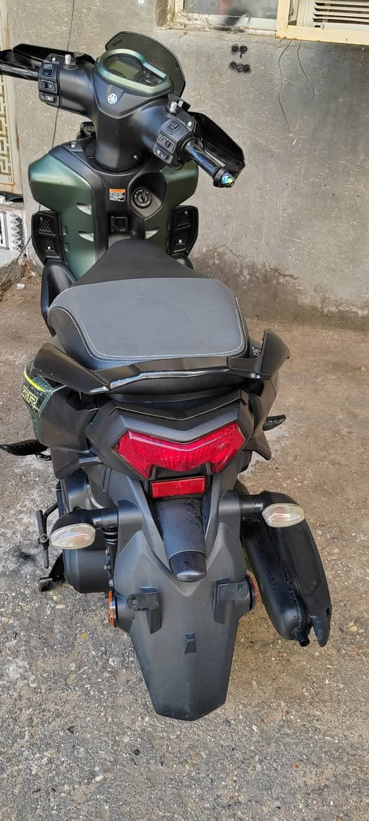 يا الله
دراجه زت آر موديل 2024
 دراجه نضيفه لون زيتوني
السعر #مليونين#
الاستفسار ***********
