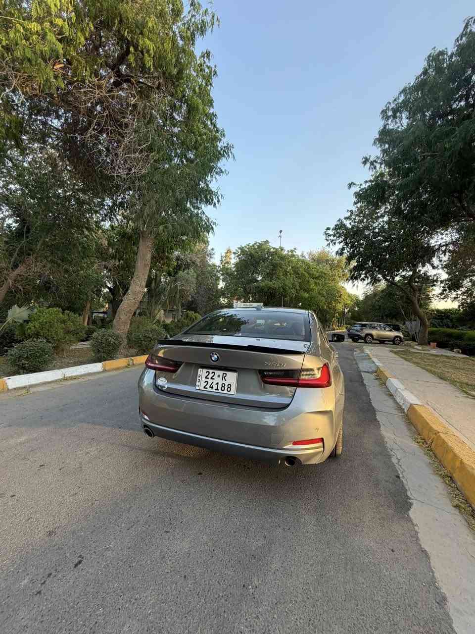 السلام عليكم
للبيع BMW 330i موديل 2025 وارد امريكي قطعتين صبغ فقط
اللون سلفر
ماشيه 25 الف السياره جديده كلش كامله من كلشي صفر مسج 

الضرر قطعتين صبغ باب السايق و خلف السايق و الجاملغ الخلفي بي بارد ايرباكات سليمه كلها فقط مال البرده طاك جهة السايق
فول مواصفات ميحتاج اكتبهن معروفه مواصفات ال330i
سعرها بسعر موديل ال23 و 24

السعر المطلوب 339$ وبيها مجال
صور الحادث و رقم التليفون موجود داخل المنشور شراي خابرني وتشلع عيوني
***********
