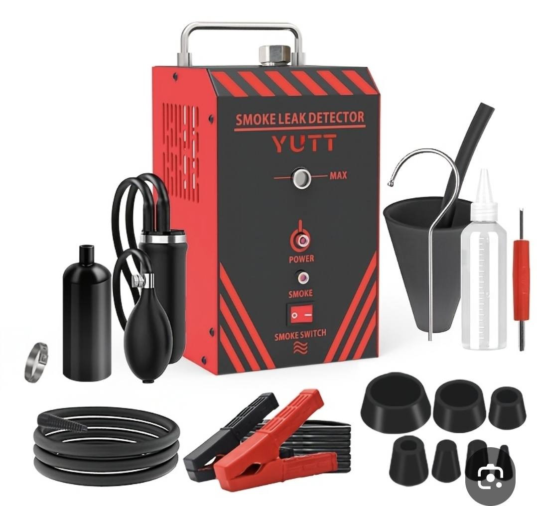 جهاز كشف تسرب الدخان (Smoke Leak Detector) هو أداة تشخيصية تستخدم لتحديد التسريبات في أنظمة المركبات المختلفة.
الاستخدام: يُستخدم للكشف عن التسريبات في أنظمة السحب، وأنظمة الوقود، وأنظمة التبريد، وخطوط الأنابيب الأخرى. 

طريقة العمل: يعمل الجهاز عن طريق تسخين الزيت (مثل زيت الأطفال أو الزيت المعدني) لإنتاج دخان كثيف يتم ضخه في النظام المراد فحصه، مما يسهل تحديد أماكن التسرب. 

المميزات:

يأتي مزوداً بمفتاح تشغيل للدخان (Smoke Switch) ومؤشرات ضوئية للطاقة والدخان. 

يحتوي على تحكم في مستوى الدخان (Max). 

يتم توصيله ببطارية السيارة بجهد 12 فولت للعمل.


**إذا كنت صاحب هذا الإعلان وتريد حذفه لأي سبب، رجاءا أرسل رسالة إلى الدعم الفني**