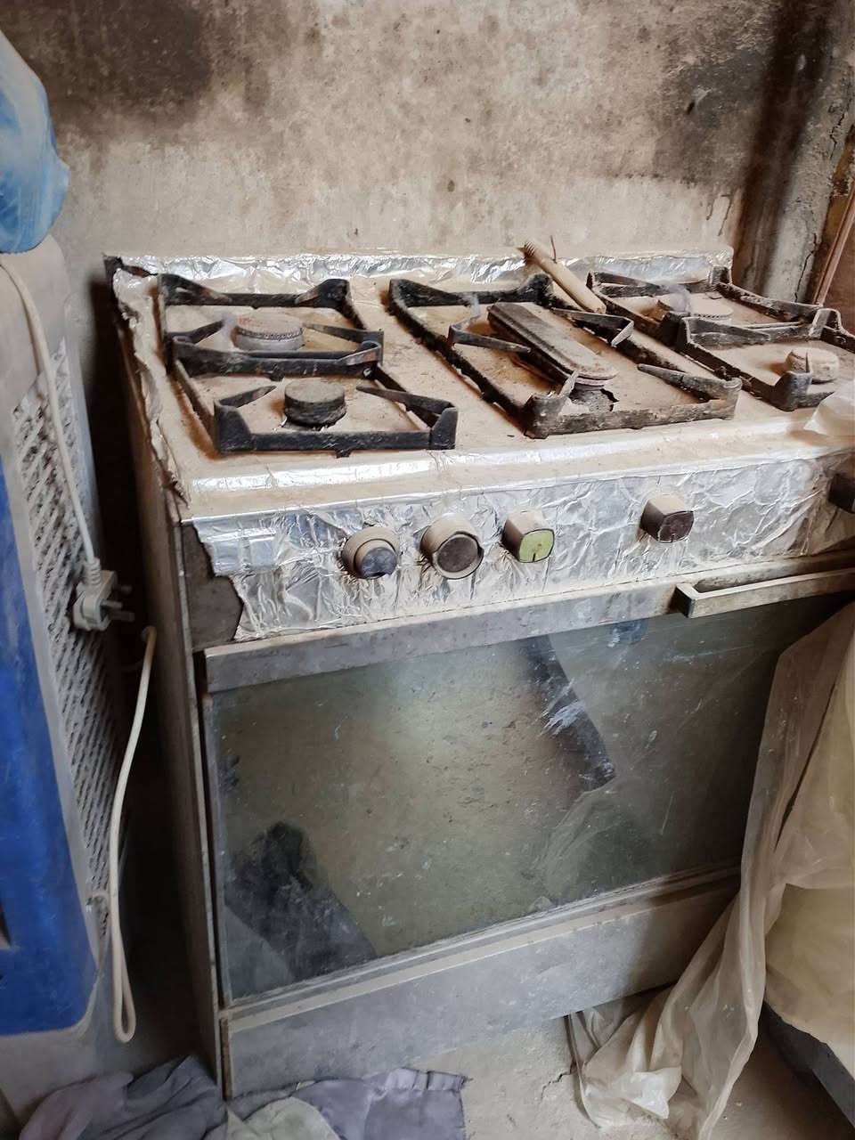 طباخات نضيفات وشغالات جدد بس متروكات سعر الواحد75 المكان مركز الحله
***********
