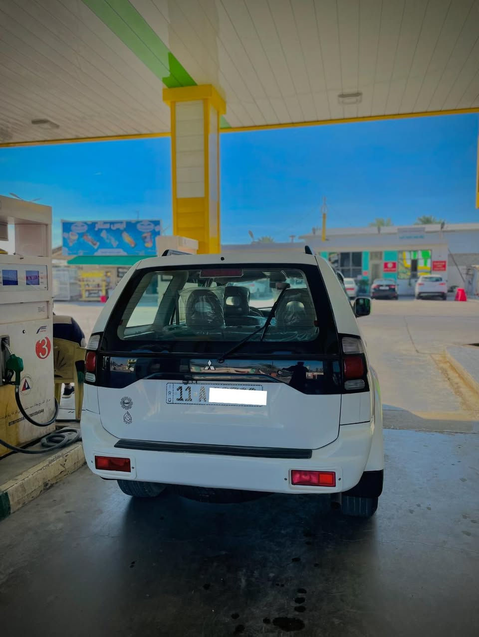 . Mitsubishi Nativa

ميتسوبيشي ناتيفا. 

…(للبيع).
 
 ……………………….

موديل :2008 
محرك 6 سلندر 
حجم 3000cc
..
مواصفات السيارة 
محرك 6  3000cc
كير اوتو اربع سرعات 
فور ويل: ثقيل وخفيف 
جام كهرباء 
مري شفط 
بوصله،عداد باتري،عداد دهن 
.شاشه …..
السياره كلها جاهزه وبدون نقص. واحلى من الصور.  
فوريل و محرك و كير واكسلات مكفول 
غرفه السياره نضيفه ووكلشي بيها شغال 
ملاحظه: السياره بيها قطع صبغ 
..
عنوان السياره 
..ديالى. الخالص..

للأستفسار عن سعر السيارة ومعلومات اكثر 

***********
واتساب
