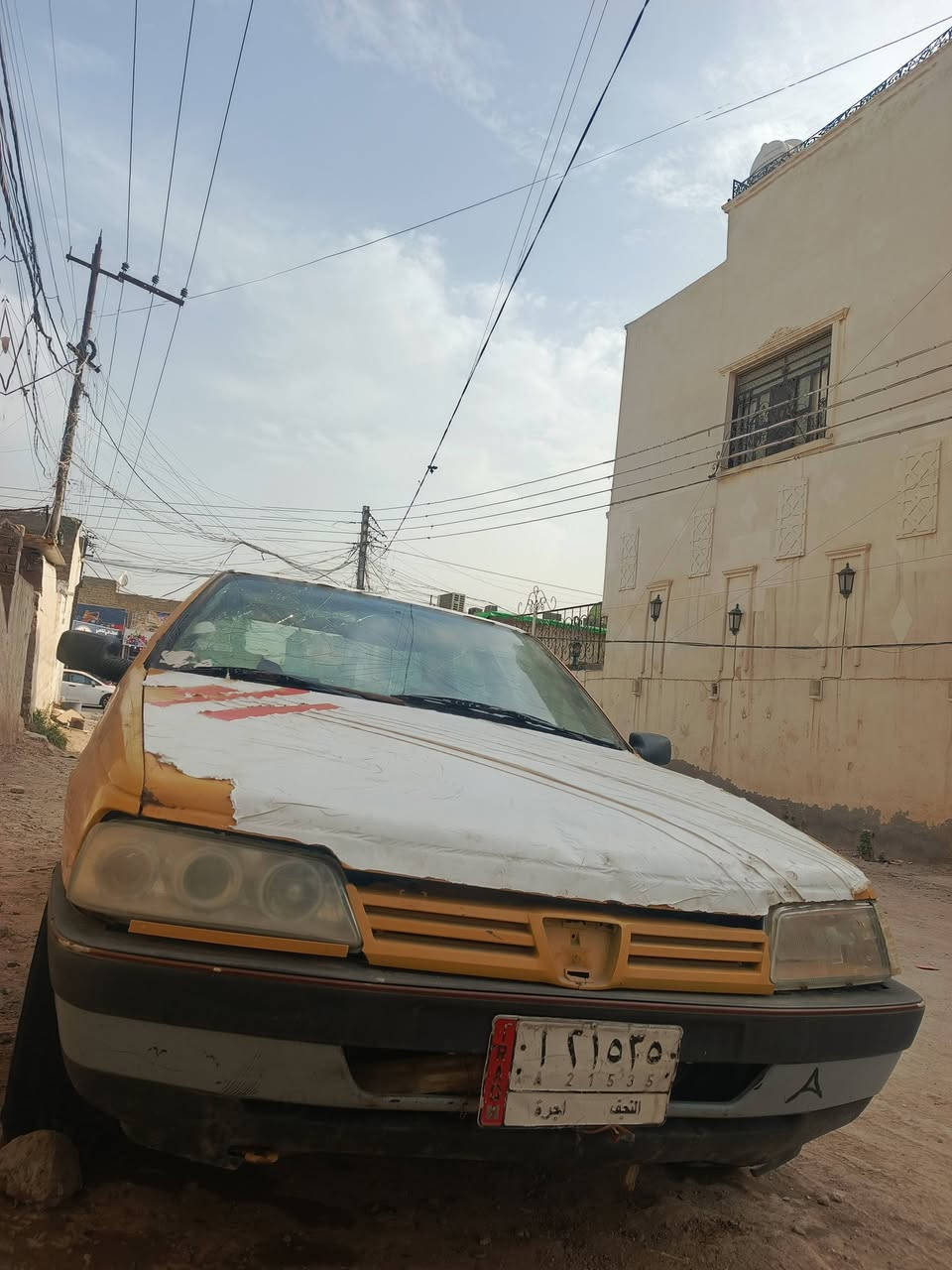 السلام عليكم من رخصت صاحب الكروب
عندي بيجو للبيع السياره مكينه وكير مكفولات كشر كبال عينك سياره نضيفه صدر خلفي امامي جديد تخم تاير كهربائي كلهه شغاله بس المسجل عاطل سياره ما اندل راعيهه اتكفل حلال حرام عنواني بغداد الرشاد خرفت السياره كلش نضيفه حته السلايت مال كشنات شغاله 
رقمي ***********رقمي الثاني اتصال ‏‪***********‬‏
