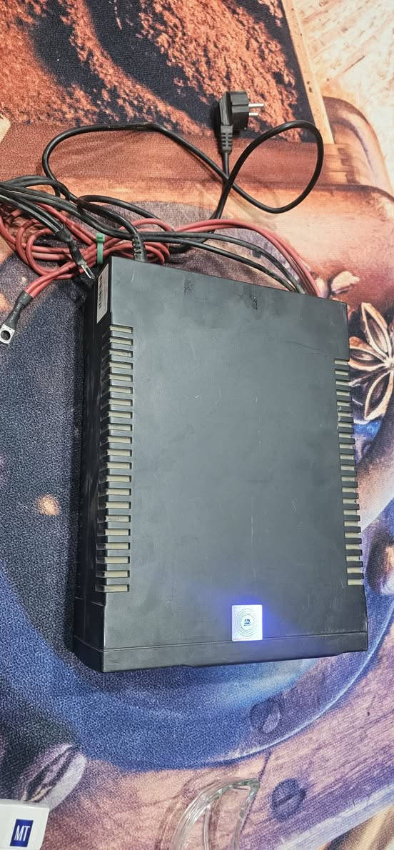 عاكسة  وشاحنة نوع ميركولي    12فولت 1kvمستخدمة شي قليل ٨٠ الف مع التوصيل شرط الشغل


**إذا كنت صاحب هذا الإعلان وتريد حذفه لأي سبب، رجاءا أرسل رسالة إلى الدعم الفني**