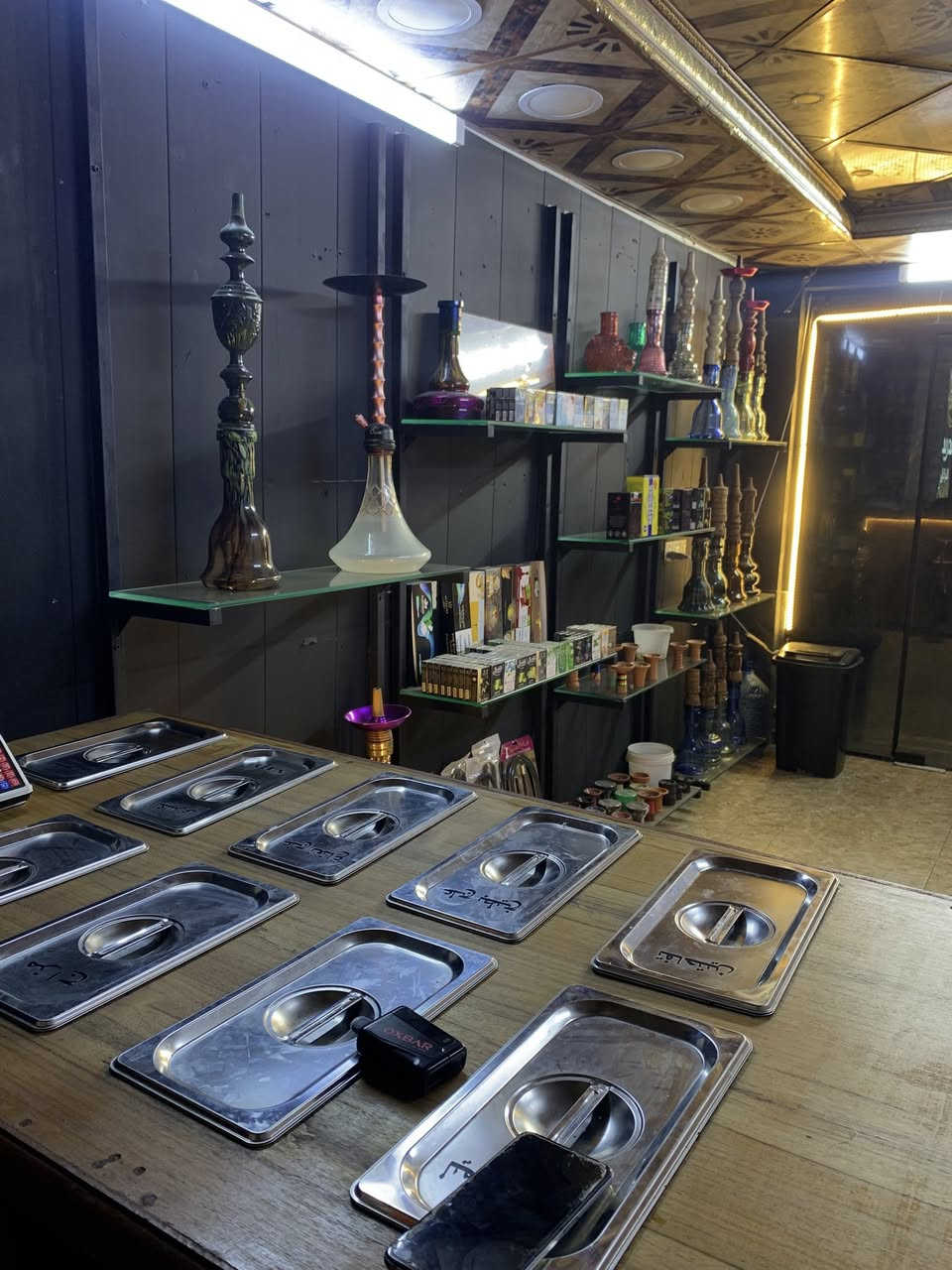 محل نراكيل للبيع مكاني حزيران شارع الفرقه بصف جامع التوابين ، المحل بي معاميل ومرزوق خير من الله .ظروف دوام ماضل عندي مجال والمحل يريدالتزام ووشويه هم محتاج  فلوس اريد ابيعو ، الشراي يخابرني يمرلي للمحل نتفاهم مو شراي لا تتعبني 
  الي يحب يستفسر هذا رقمي 

***********
