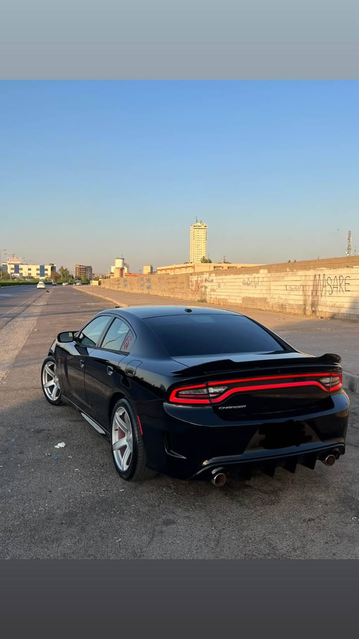 دؤج مؤديل ٢٠١٥ گير و مه كينه به شه رته نه كرايته وه ده نگ بوخار به شه رت ره قم و سنه وه ي نوئيه به ناو خؤمه بئ موشكليه جوار تايه ي و ويلي نوئ بؤ به ستراوه ٨٤mil رؤريه روني نويه هه موو شتيكي به شه رته بي سبوخه يه ك تحديل هه يه مواسه فات Sxt شاشه گه وره يه هه يكلي كامل جوانكاري بؤ كراوه به شه رت نرخي ١٨٠ مه جاليكي كه م  برايانه تيدايه له گه ل ريزم.*********** أربيل, العراق
