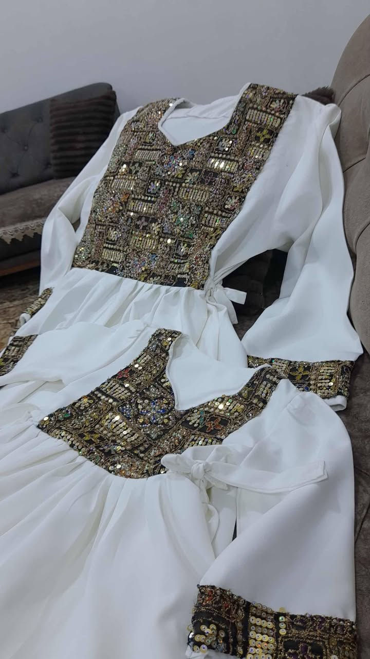 صباح الخير والعافيه والرزق ،🤲❤️
تم تنفيذ وتسليم  دزاينات رمضانيه  
شوفولي جمال  الأم وبنتها زبونتي الذواقه من بغداد
بنات التحب تحجز تتفضل خاص والاسعار حسب نوع القماش و الموديل 
متوفر قماش وتوصيل والتحب تجي وعدها قماش هلا بيها 
المسيب بداية ابو عصافير ارفعو المنشور تفاعلكم يسعدنا ربي يحفظكم،🌹🌹🌹


**إذا كنت صاحب هذا الإعلان وتريد حذفه لأي سبب، رجاءا أرسل رسالة إلى الدعم الفني**