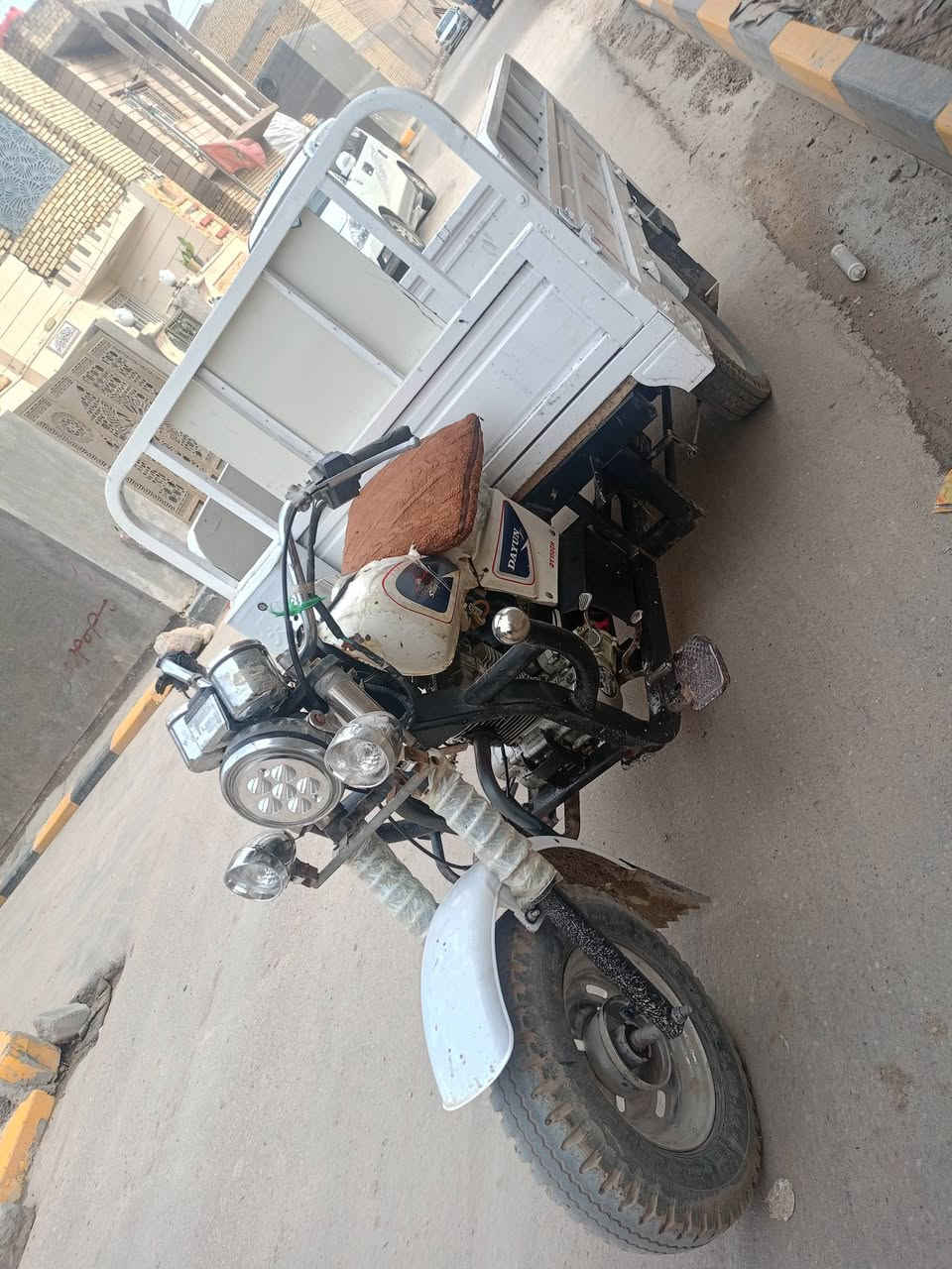 سلام عليكم ستوته مديل 17اوراق أصلي كامله اي نقص ما بيه سعره مليون 250بيه مجال بسيط مكاني ناصريه منصوريه رقم ***********
