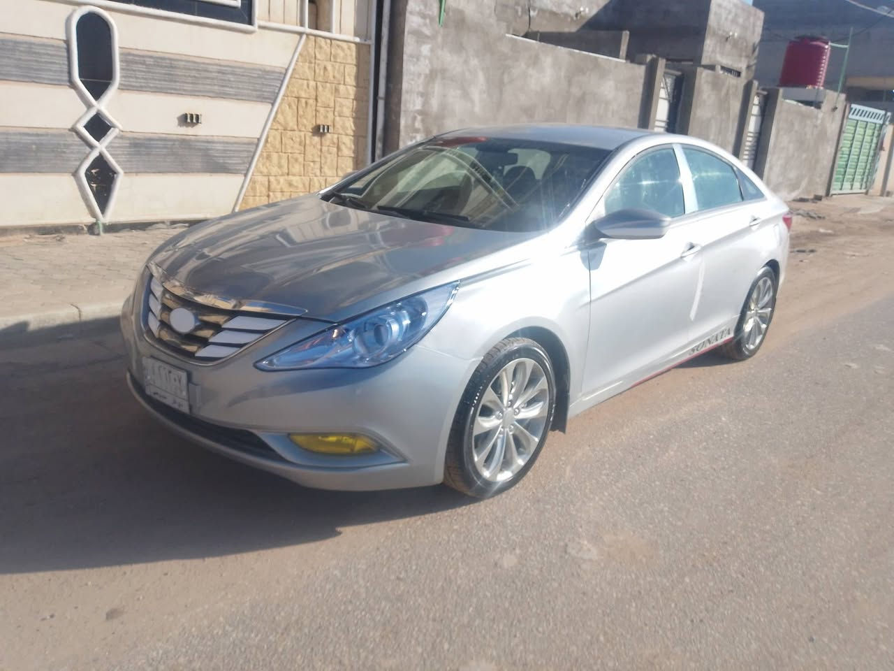 سلام عليكم سوناتا واردمريكي مديل 11 بيه قطعتين صبغ جاملغ وبنيد بدون دواخل والباقي  مكفول مكينه كير مكفولات رقم ذي قار مشروع وطني السنويه28 سعره88وبيه مجال مكان بصره ***********
