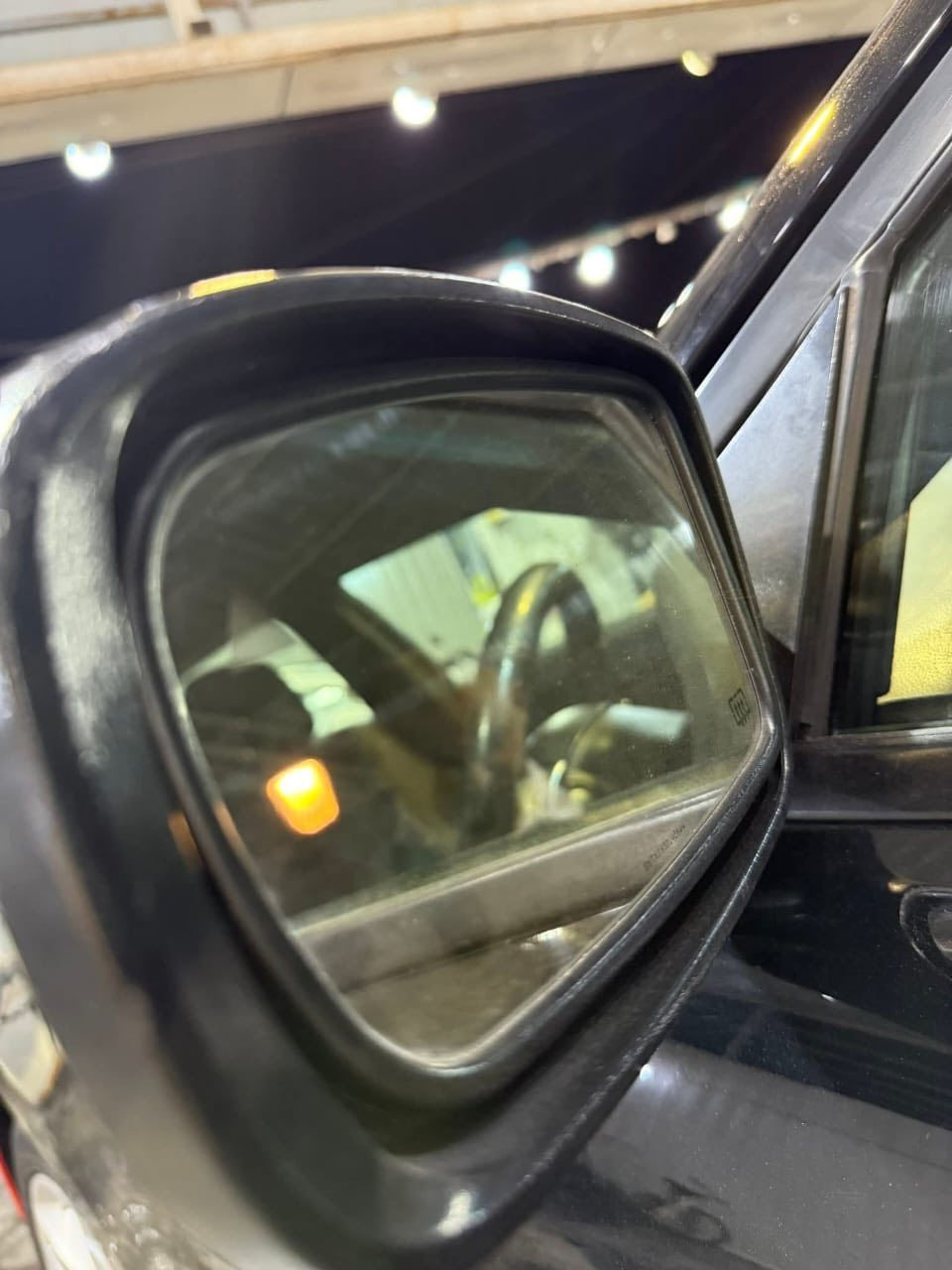 السلام عليكم
جارجر ٢٠١٥
السياره بلا صبغ فقط باب مبدل نفس اللون
خلف السايق+بارد جاملغ
لا ايرباك لا دواخل 
بجم كبس  صندوك كبس 
ولحد الان على وضع الوكاله بجمsxt
ويالتها البلاديه 20
ماشيه ٩٦ميل
هزه سنويه رقم انكليزي كله جديد 2030
رادار جانبي 
كشافات 
حساسات
كشن كهربا +تدفئه كشنات
شاشه كبيره
اي استفسار 
***********
ديالى بعقوبه
170بيها مجال
