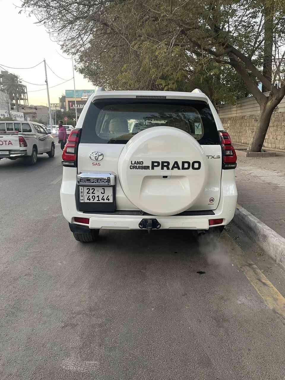 سلام عليكم برادو موديل 2018 وارد خليجي فول مواصفات بدون أي ضربة مكفولة ولايوجد صبغ المواصفات جلد كراسي كهرباء السيارة 6 اسلندر 7 راكب السيارة جاهزة من كير محرك صدر تبريد تحويل ثاني يوم العنوان بغداد الحرية البستان للاستفسار الاتصال على الرقم التالي ***********
