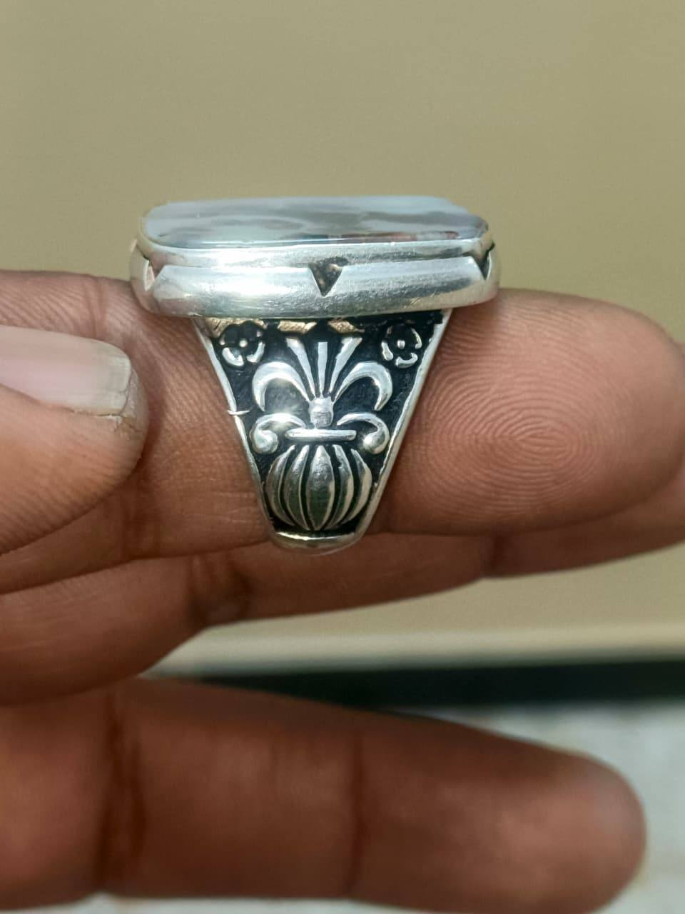 محبس شجري يماني صياغه يدويه حلوه قياس 24سعر 60بغداد


**إذا كنت صاحب هذا الإعلان وتريد حذفه لأي سبب، رجاءا أرسل رسالة إلى الدعم الفني**