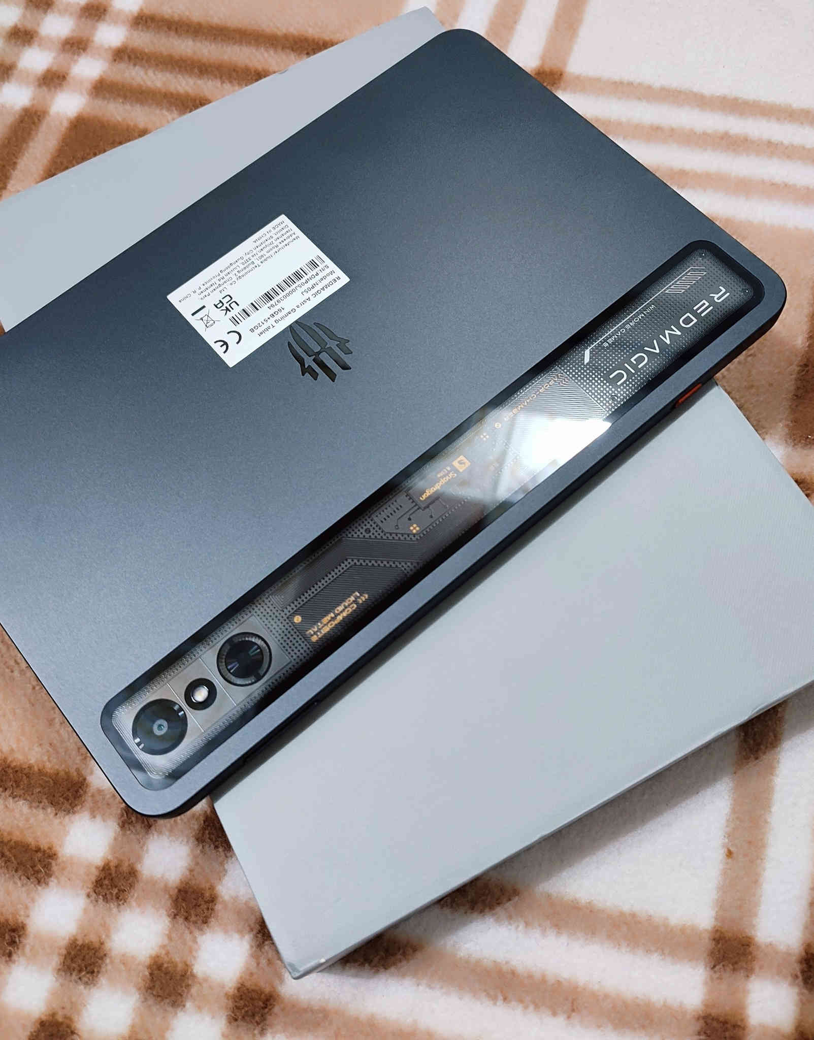 ايباد ريد ماجك استرااا الجديد2025
نسخه عالميه ذاكره 512 رام 16+12
جهاز اخو جديد مستخدم قليل كلش 
نظافته 100/100 غراض كامله 
مكفول من كلشي على الفحص 
تفاصيل جهاز معروفه جهاز وحش الالعاب 
بوبجي 120 فريم 💪
السعر 850 قفل 
مكاني نجف ***********
