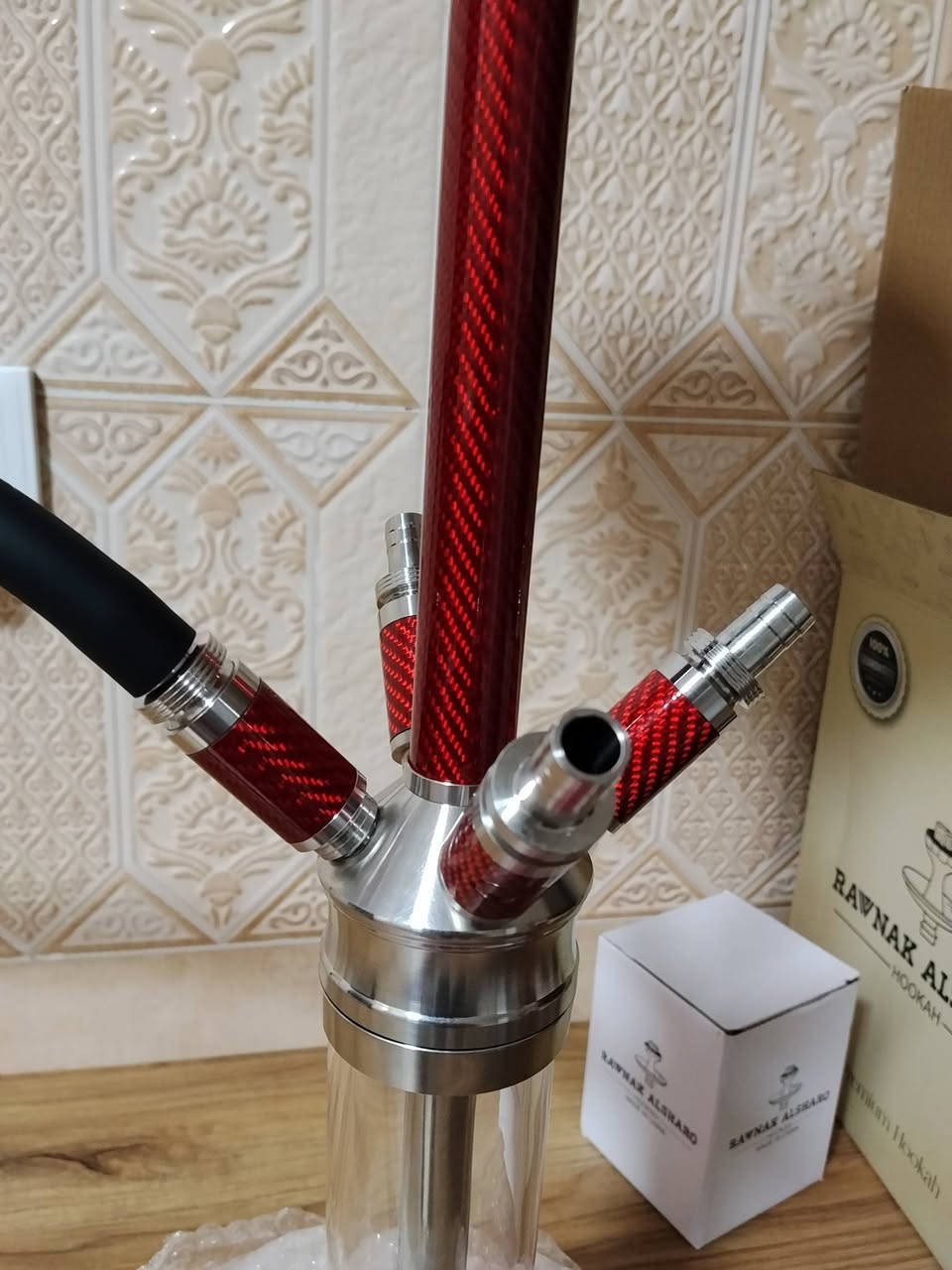 سلام عليكم اركيله الماني اربع تنافيس ويصير يدخنون بيها اربع اشخاص كاربون فايبر سل ستيل الثقيل جديد غير مستعمل مكاني نجف*********** وات ساب متواجد سعر٨٥ وياها فنجان كرستال اصلي
