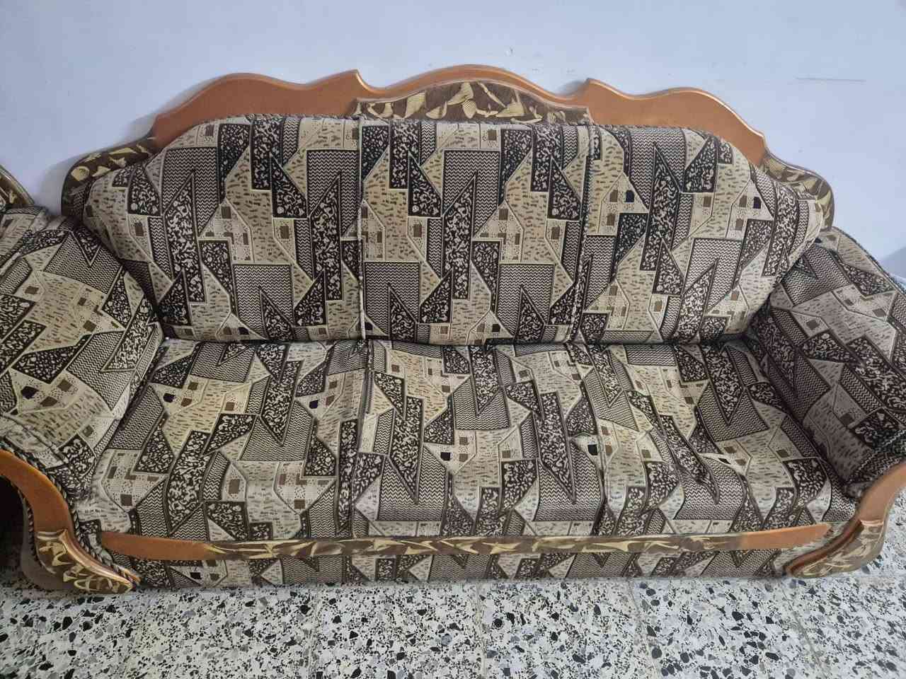 تخم للبيع يحتاج دوشمه فقط ١٠ مقاعد ٤ كراسي ٢ قنفات ٣ مقاعد
السعر 100 وبي مجال
الشراي خاص


**إذا كنت صاحب هذا الإعلان وتريد حذفه لأي سبب، رجاءا أرسل رسالة إلى الدعم الفني**