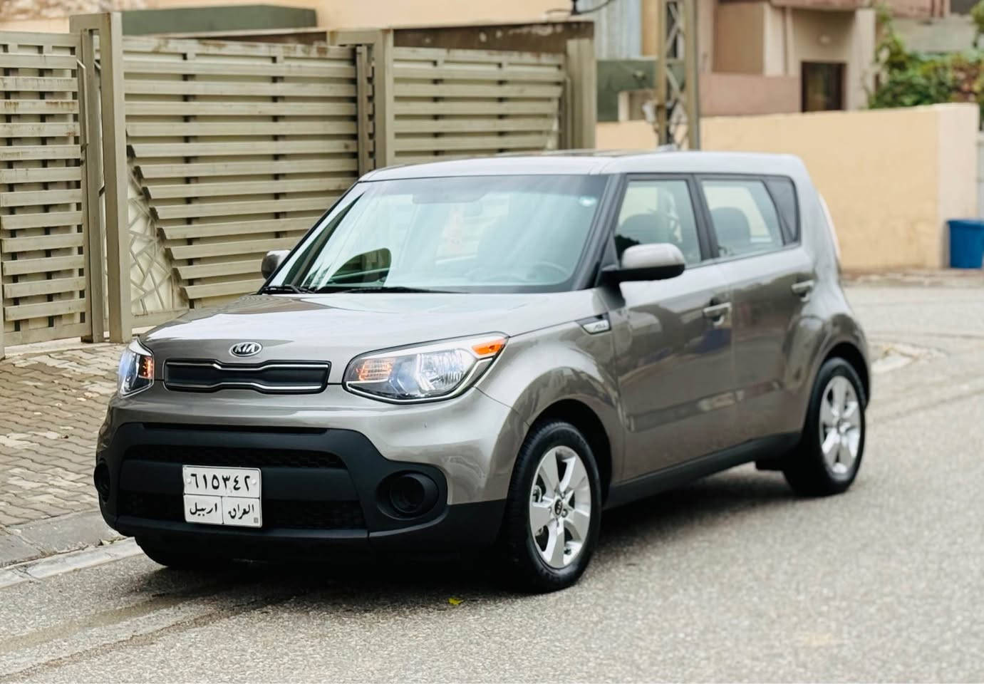 كيا صول 2019 نفطي محرك 1600
سيارة حيل حلوة ونظيفة
مواصفات eco شاشة كاميرا تحكمات ستيرن 
منظومة زينون داخل لونين
سيارة فقط صندوق بدون أرباك بدون شاصي 
بجم كبس بشرط رقم شاصي KNDJN2A20K7016050
البقية مكفولة من الفتح وتبديل
سيارة ماشي 67 الف mil
كيروالمحرك مامفتوح بدون عيب بشرط
تبريد❄️تايرات جديد 
تخم صدر جديد 
سنوية 2025شهر 10
كوبون 💳البنزين موجود 
سيارة شرط تحويل
والسعر126$وبي مجال مكاني كركوك شراى يخابر*********** كركوك, العراق
