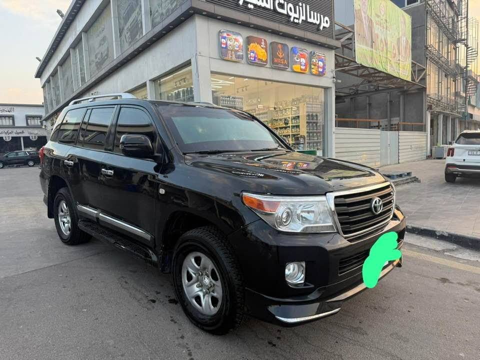 سلام عليكم 
سيارة لاندكروزر درع مديل 2011 شركات بسم شركة بدون  تحويل اتكفل بس سرقة وعشائر ودوله
جاهزه كير مكينه بدي مصبوغ عام بدون حادث السيارة محدثه 2015 
155 بيها مجال بسيط
مكلف بالنشر 
مكاني بصرة
رقم الهاتف
***********
