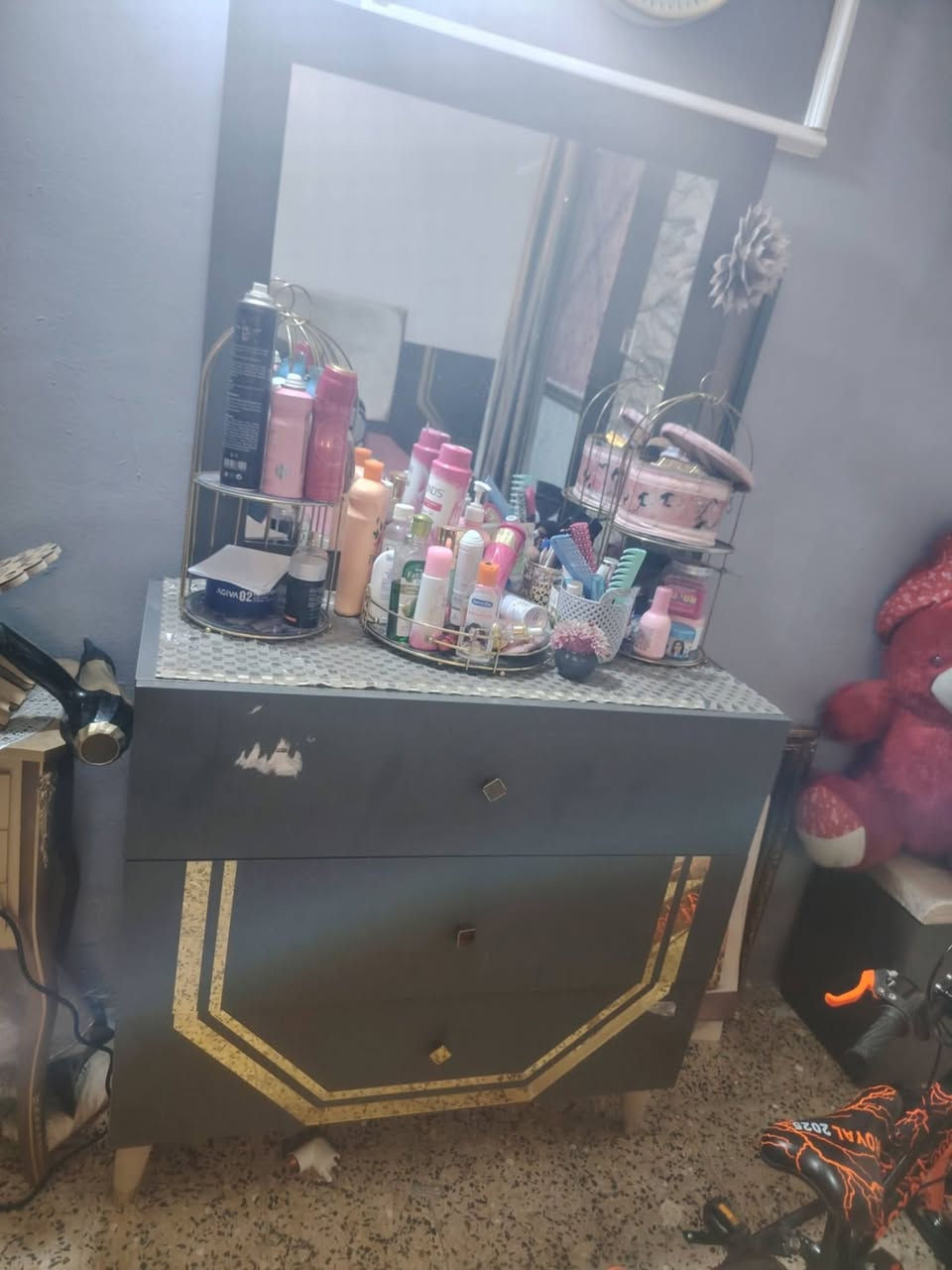 غرفه تركي 6قطع للبيع المكان المحموديه مجمع القعقاع
