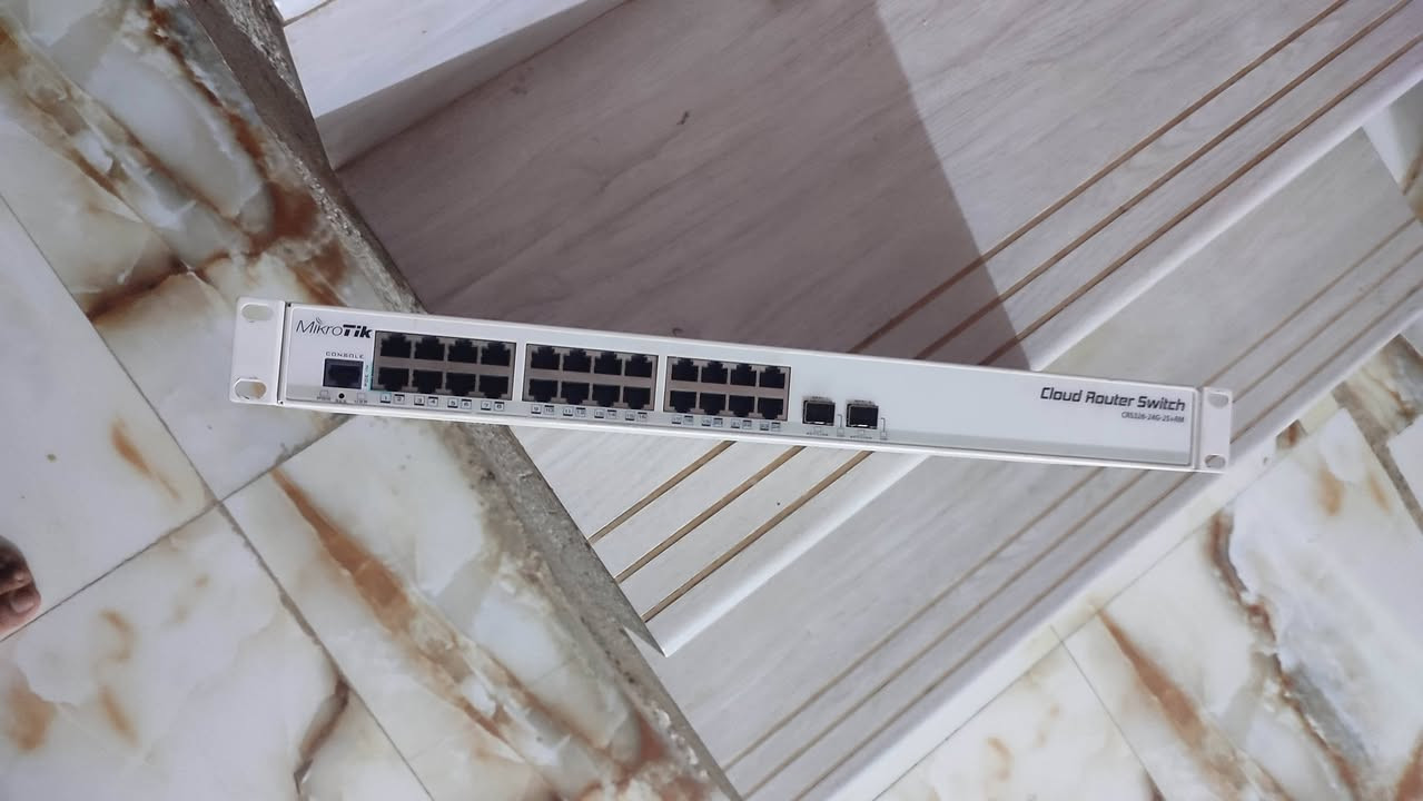 سلام عليكم ابيعهن مستعجل محتاج بمكانهن أكس دبليو وعاكسه فوك لخمسه انبير وباج بنل 48بورت ***********
