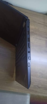 لينوفو • كور اي5 جيل ٧ • رام ٨ ٢٥٦ssd