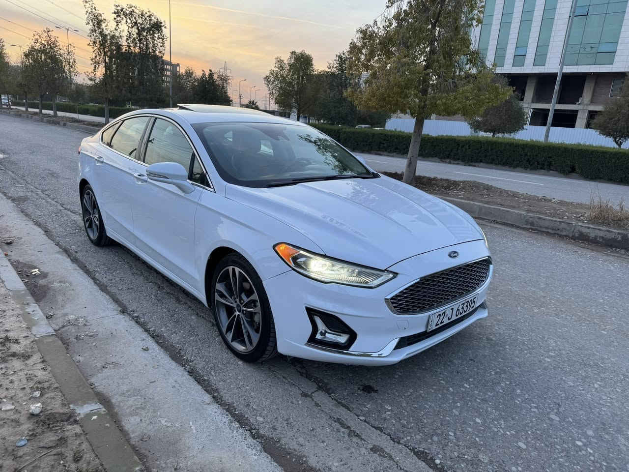 Ford fusion 2019 titanium AWD
اعلى فئه من فورد يعنى فول فول الاخير گير محرك كفاله محرك ٢٠٠٠ تيربو ماشيه ٨٤ الف قطعتين صبغ جاملغ و بوند بدون دواخل  لايتات و راديترات بيلادى تحويل نفس يوم   مكان اربيل  سعرها ١٤٦ مجال بسيط ***********

