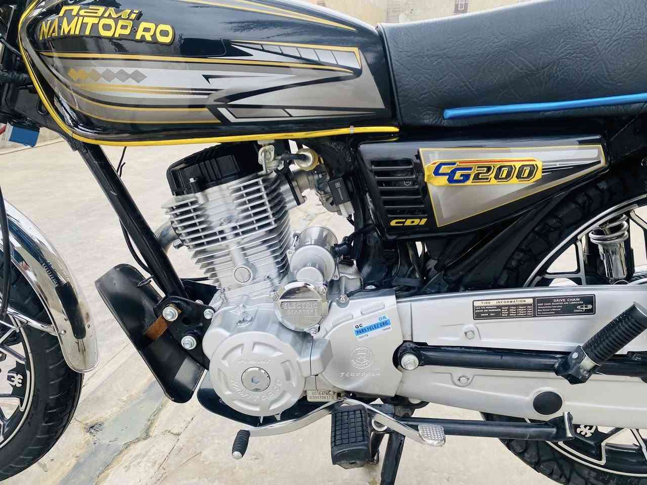 سلام عليكم للبيع دراجه نامي تو برو محرك 200cc موديل 25 كل عيب مابي ماطور بعده صفر شاشه ايباد بصمه أوراق كهربائيات كله شغال صالونصه 400s شلعه معدل فوللل مابي اى نقص شراي يجي خاص وهاذه رقمي ***********واتساب موجود
