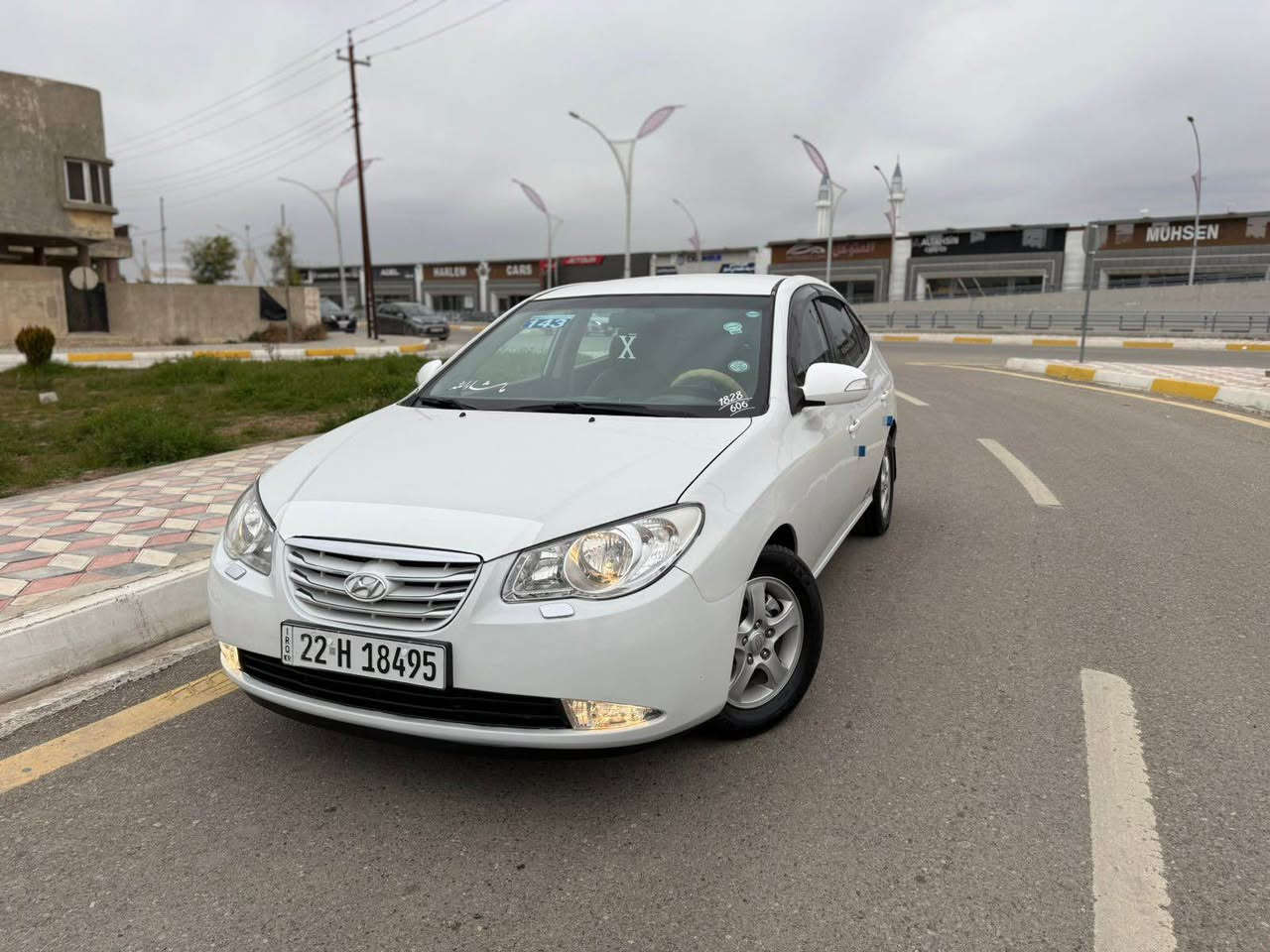 السلام عليكم للبيع فقط نقد بسعر مناسب (95) 
النتراء خليجي 2011 محرك 16 دوش ماشية 157 
مواصفات لون ابيض ثلجي داخل اصفر ويل كروم شاشة وكامرة وحساسات 
بيها صبغ 4 قطع نص بدون دواخل بدون ايرباك شرط وعندي سونار 
رقم اربيل سنوية وهزة ورقم وشينكا كله جديد وبسمي شرط تحويل وكالة 
السيارة بيها منضومة غاز ودفتر بانزين ودفتر غاز موجود 
بدون نواقص خير من الله وبالعافية على الياخذها 
مكاني كركوك شارع القدس وهذا رقمي 
*********** خابر وبخدمتك كركوك, العراق
