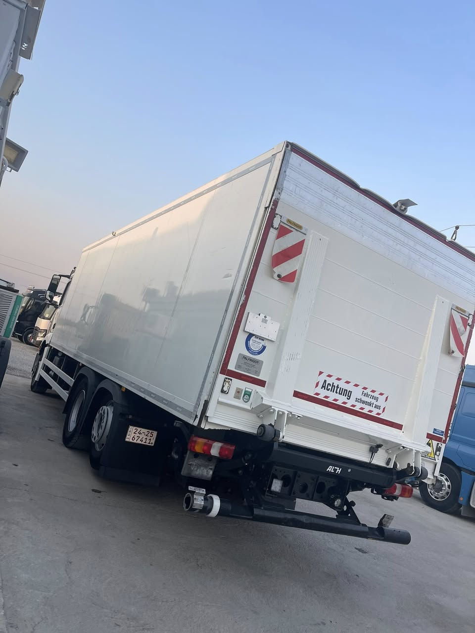actros. 2543.   2018

‏السيارة الجديد مقفول فول مواصفات

‏عنوان السليمانية 

***********
