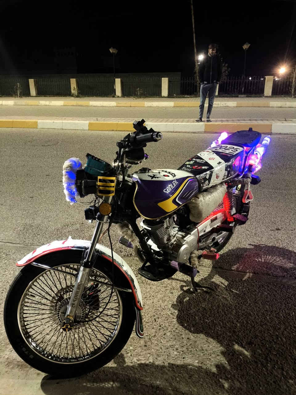 سلام وعليكم اخوان
تايكر موديل 2025 حديث نضيف  
لسعر 750 الف 
رقمي وتساب ***********
مجنبز كامل
