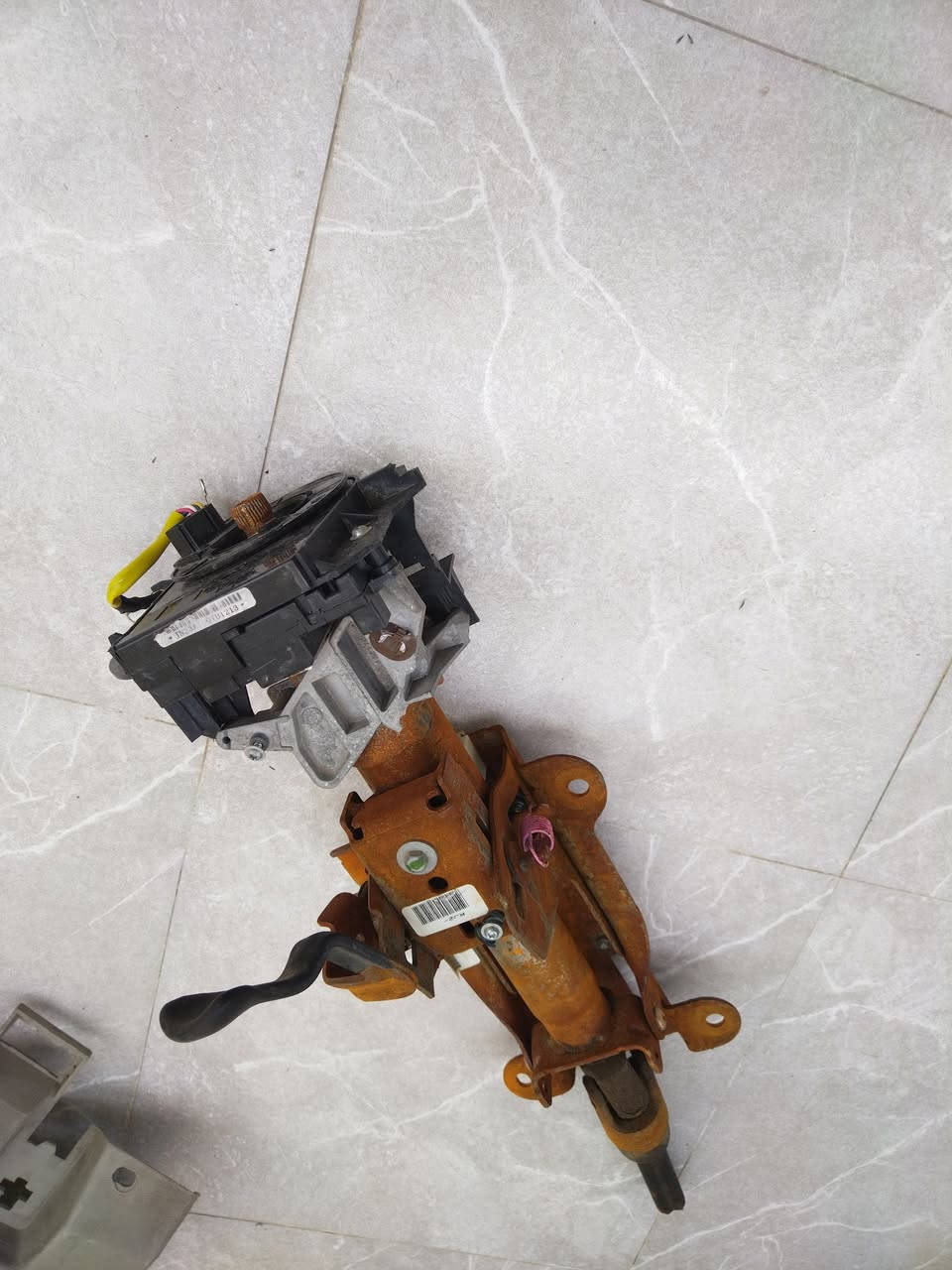 السلام عليكم .. غراض دوج كرفان للبيع ستيرن حديد ١٥٠ وفرس وسطي بيه كسر من الامام ٧٥ .. مكاني البصرة شط العرب ***********
