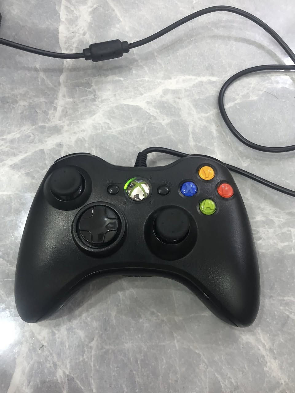 ‏السلام عليكم Xbox 360 مستعمل ‏بنظافه￼ 90%￼ ‏الجهاز غير مفتوح ويوجد به 266 لعبة ومنها Minecraft فيفا  جي تي اي ‏و ألعاب جدا قوية وجميلة سعر الجهاز 100,000 ويوجد مجال جدا كبير للطيبين ￼￼ ‏ ‏ ‏ملاحظة يأتي ‏يده عدد اثنان أصلي آيات مع الجهاز￼ ￼￼للاستفتار ***********
