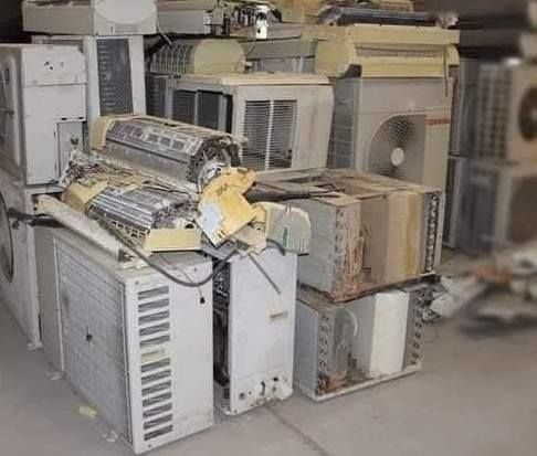 السلام عليكم
سبالت مستخدمه نضافه فول 
سبلت طن ونص 
سبلت طنين 
سبلت 3طن 
الإتصال على الرقم 
***********
