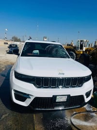 جراند شيروكي هايبرد • ٢٠٢٤ • رقم بابل