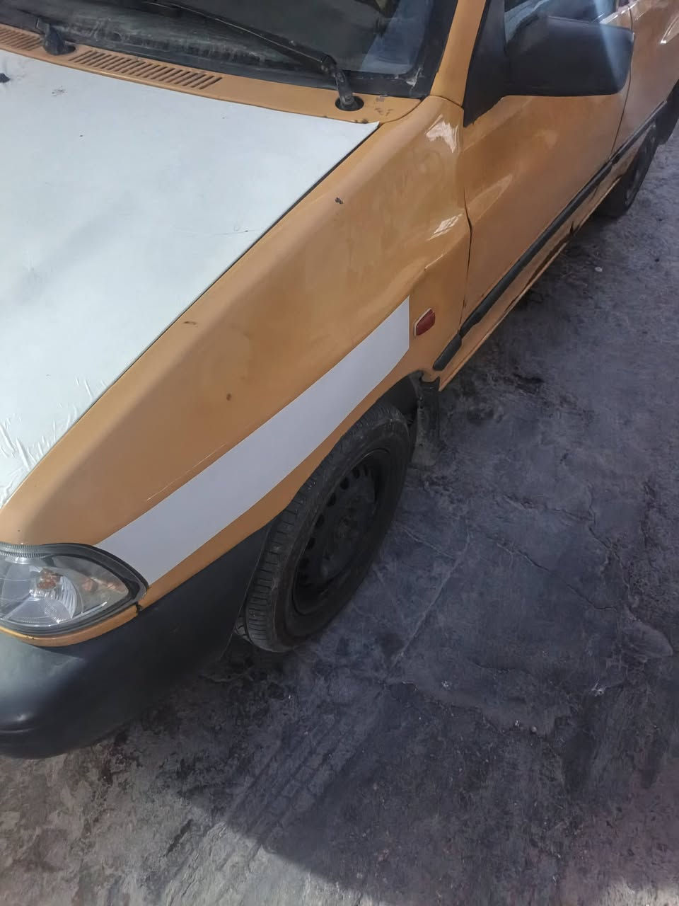 السلام عليكم سايبا موديل 2012 الكشر شوف العين كدامك مكينه مجفته جديد كير جديد السيارة مصفره هيئة وغرامة السنوية 2030 السعر24 وبيه مجال بسيط العنوان بغداد رقم الموبايل ***********
