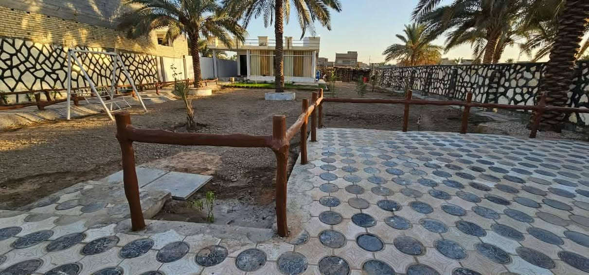 موقع مثالي في كربلاء 💯
✅1000متر للبيع واجهه 22 م
مع بيت 200 م طابق واحد طابوق
2 غرف نوم، أستقبال، صالة، مطبخ 

✅متوفرة كافة الخدمات 
تبليط، ماء، كهرباء، مدارس 
طابو سند 25 تحويل بالطابو

✅️الموقع كربلاء - شارع طويريج 
كربلاء قرب ( سيطرة الإبراهيمية )
تبعد عن شارع الزوار 500 متر 
تبعد من مركز مدينة كربلاء 8 كيلو 

💰السعر 350 مليون عقاري كربلاء 

📞 أتصل الآن:  ‏‪***********‬‏
