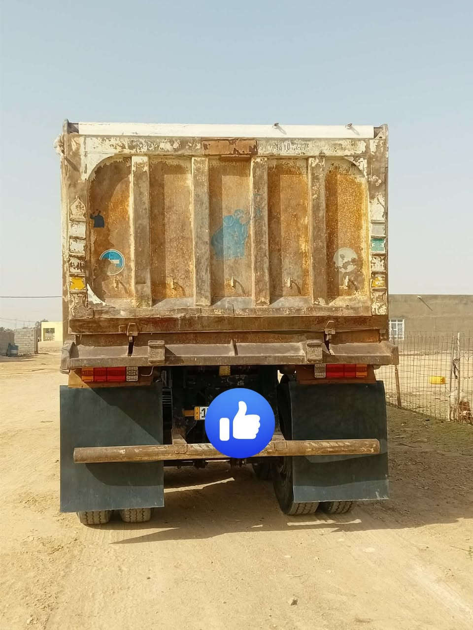 السلام عليكم سياره البي موديل 82 محرك 28محسن كير 160دور 14 رقم نكليزي أنبار  تحويل مباشر  عربانه علم نضيفه معنا الكلمه السعر 4و70وبيه مجال الاستفسار الهاتف ***********

