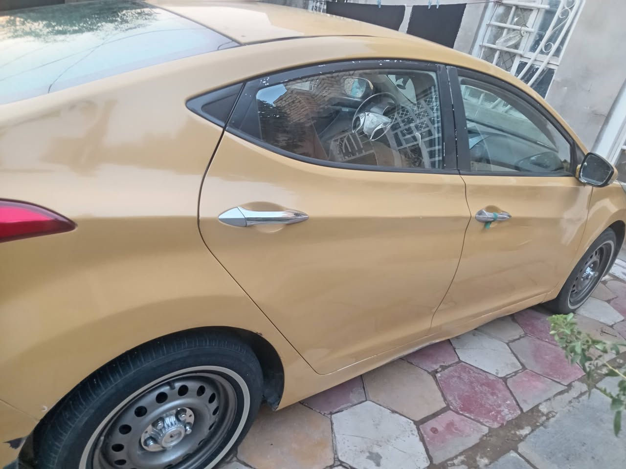 النتره خليجي ١٢ رقم بابل بسمي سياره بيها طخات بصيطه وشويه شبر بالغد مكينه كير حداديه تبريد كلها جاهزه السعر 80 وبيها مجال بصيط العنوان الديوانيه رقم مبايل *********** /***********
