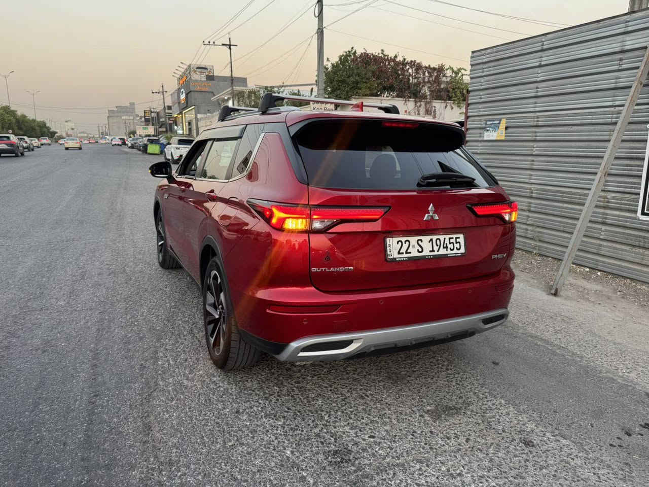 outlander 2023 sel  PHIV
فول کارەبایی + هایبرێد + بەنزین 

 سێ پارچەی لای سایەق گۆراوە بە بیلاد 
چاملغی دوواووە سبوغ  باغەی سندووق کلێرە 
وێنەی دەعمەکەشم داناوە تەنها لێ خشاندنە 
 فول فول مواسفات هەموو  گیانی بە شەرت
 

گێر مەکینە تەقە و رەقە سەنەوی و بە ناو کردن هەمووی بە شەرت خۆم رەقەمم کردووە  کارەبایات و پاتری بە شەرت 

پانۆراما
ئەوتۆ ستۆپ 
ئەوتۆ هۆلد 
ئەوتۆبرێک
تەبرید مەرکەزی 
کوشن خەزن 
کوشن هیتەر 
سوکان هیتەر 
٤ جام کارەبایی 
ئاوێنە ئیشارەت 
٥ کامێره واتا ۳٦۰
۳٦۰رادار
گیچ ئەلکترۆنی 
۷مۆدی لێ خورین 
سەیارە عایلی ۷ نەفەری 
سندۆق جەگ

هەمووگیانی بەشەرت کامل جوانکاریە سەیارەی مالەوەیە 

سعری تەنها ۱۹۷ وەرەقە و بەلاش
***********
واتس ئاپ و ڤایبەر
