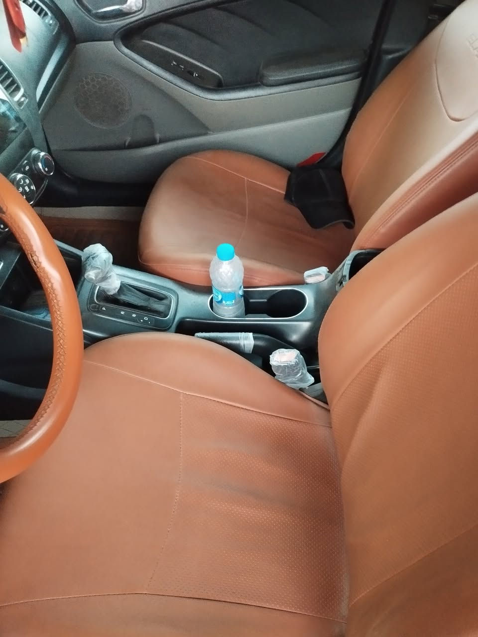 للبيع موديل 2014 بسمي كيا فورتي رقمي بي وات ساب ***********
