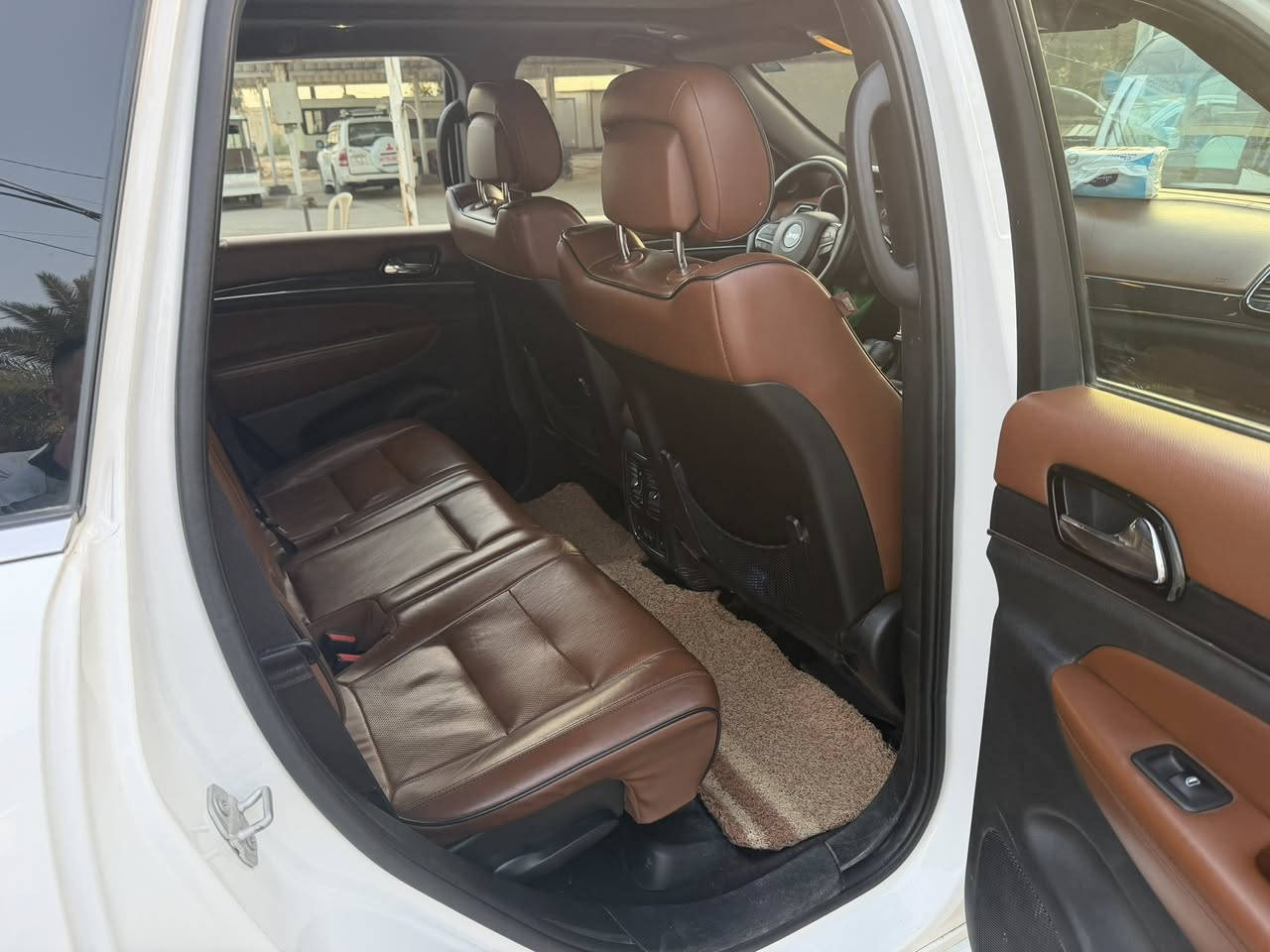 جيب افر لاند خليجي 2020فول الاخير اللون ابيض صدفي ماشيه163الف كم تفاصيل اكثر اتصل على رقمي ***********
