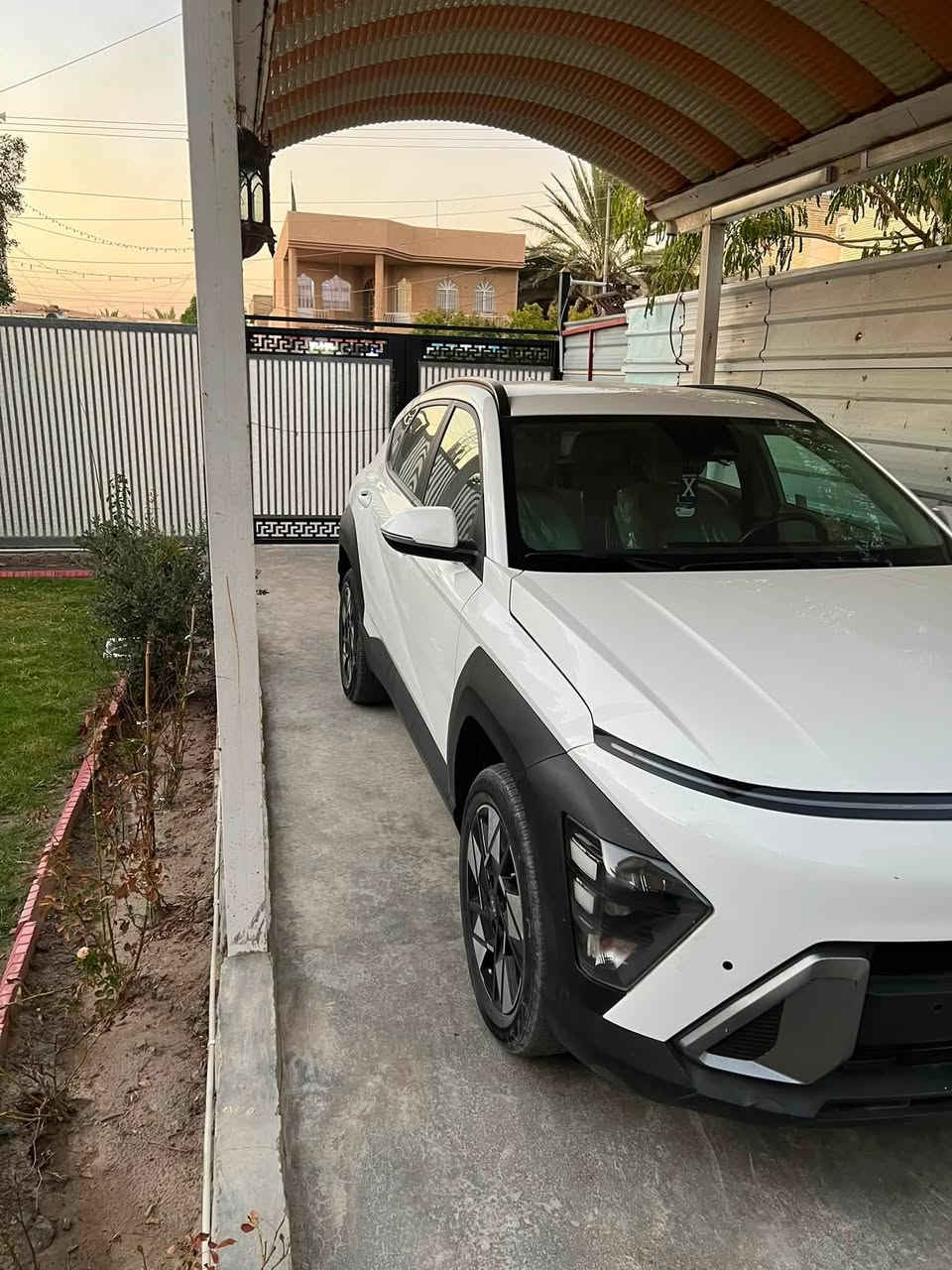 هيونداي كونا ٢٠٢٤ رقم بغداد داخل بيجي ماشية ٢٩ الف حادثها البنيد ومصلح نفسه السيارة بدون تبديل ايرباك استيرن السيارة فئة sal سعرها ١٧٥ مع المجال 
صور الحادث ورقم الشاصي داخل المنشور للتواصل ***********
