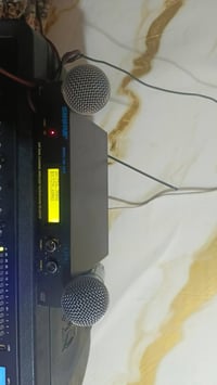 مايك لاسلكي شور للبيع ‏‪07804778994‬‏