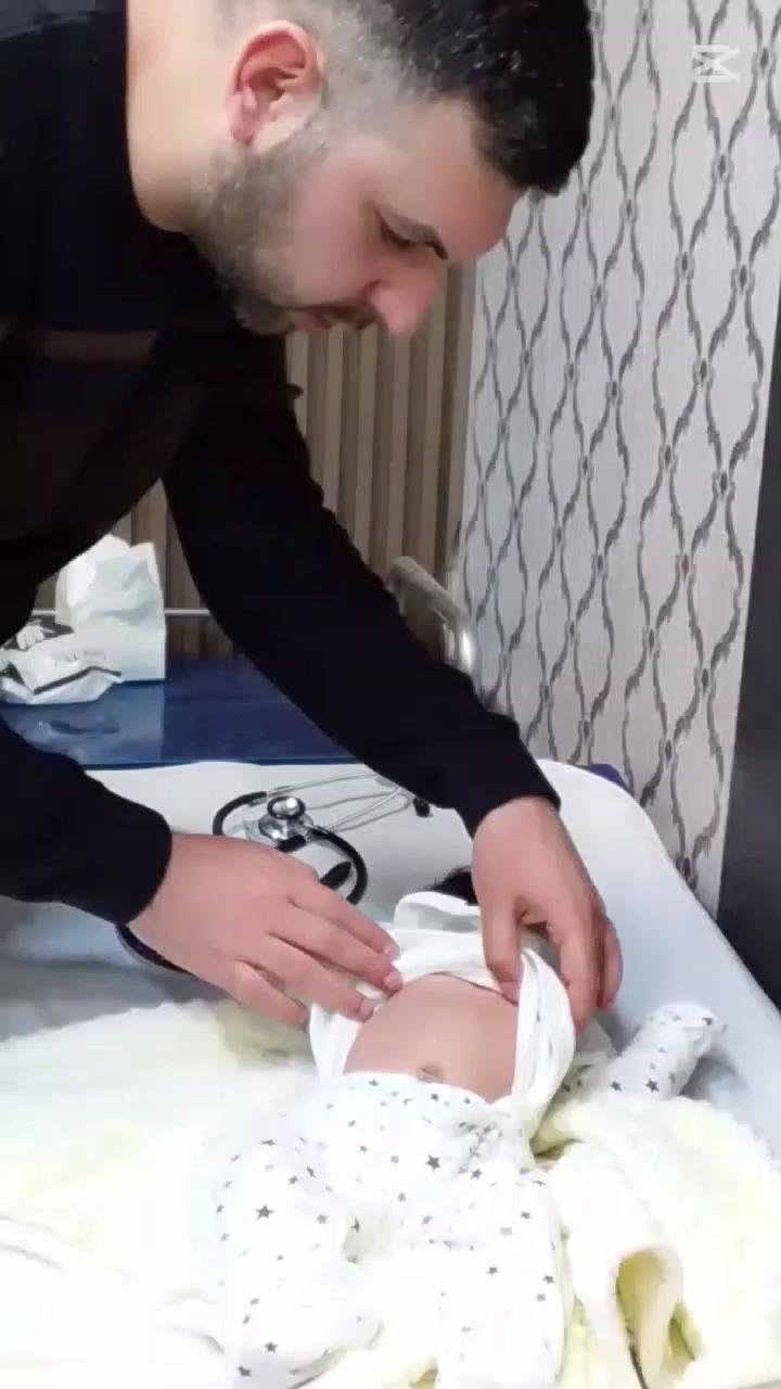 يتواجد الدكتور مصطفى سعد اخصائي طب الاطفال والخدج
في عيادته طيلة ايام الاسبوع ما عدا الجمعه (عطلة) مجمع حاتم كريم الطبي 
ناحية الرشيد شارع المدارس 
للحجز والاستفسار:
***********
