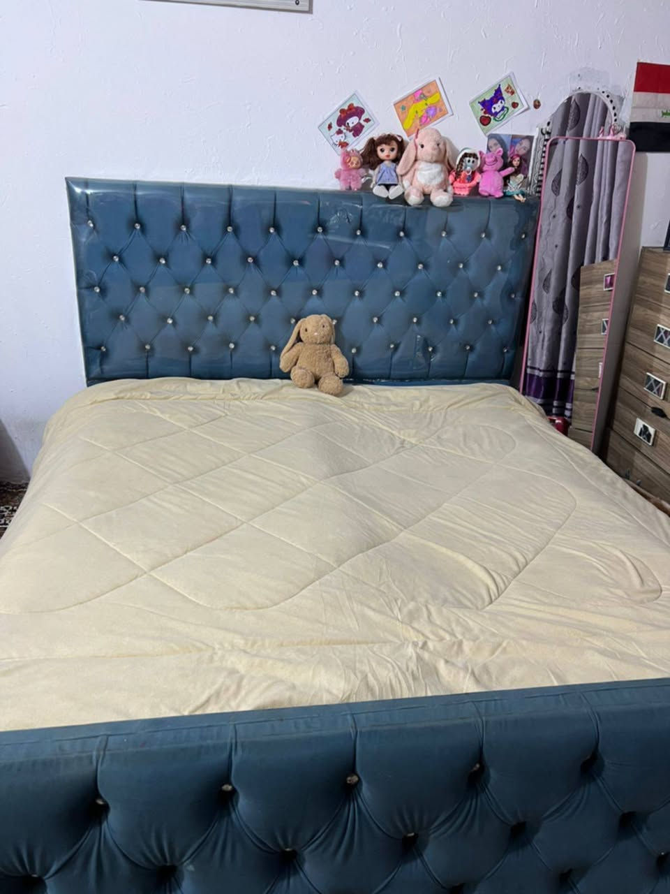 السرير ١٥٠ والميز التواليت٢٥ والميز ب١٠
بغداد بياع مواصلات قرب مدرست كنانه


**إذا كنت صاحب هذا الإعلان وتريد حذفه لأي سبب، رجاءا أرسل رسالة إلى الدعم الفني**