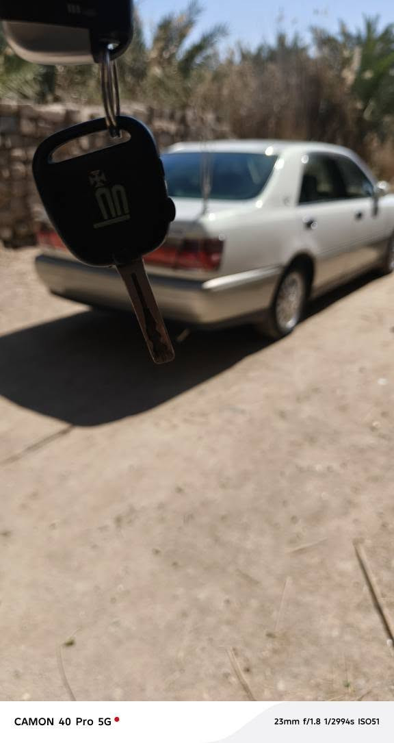 سلام عليكم ملكه كص جنطه سياره جاهزه مكينه وكير وحداديه تخم تاير كارتون مكينه فيفيتي انسه الصرف متوم نكليزي طبق الأصل تبريد ثلج لايتات جدد توني شادهن سياره جديده مال  جناي سعرها 34وبيها مجال قليل مكاني ناصريه مركز  ***********
